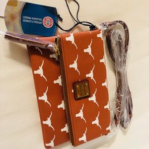 Dooney and Bourke crossbody purse